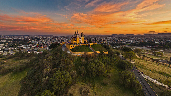 乔鲁拉大金字塔-墨西哥乔鲁拉